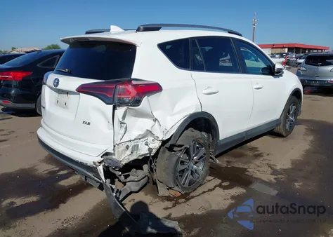 2018 Toyota Rav4 Xle z USA, uszkodzony, nr VIN 2T3WFREV8JW484448